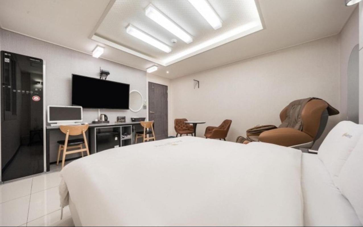 Ballantine Business Hotel Gwangju Metropolitan City Esterno foto