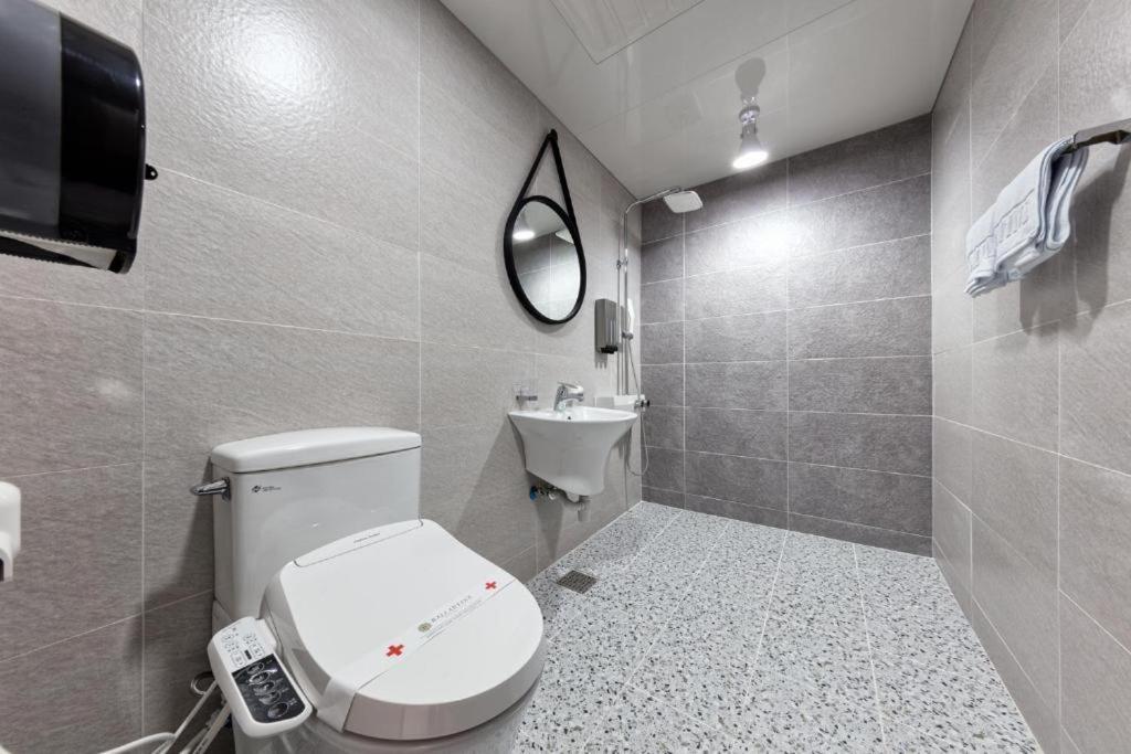Ballantine Business Hotel Gwangju Metropolitan City Esterno foto