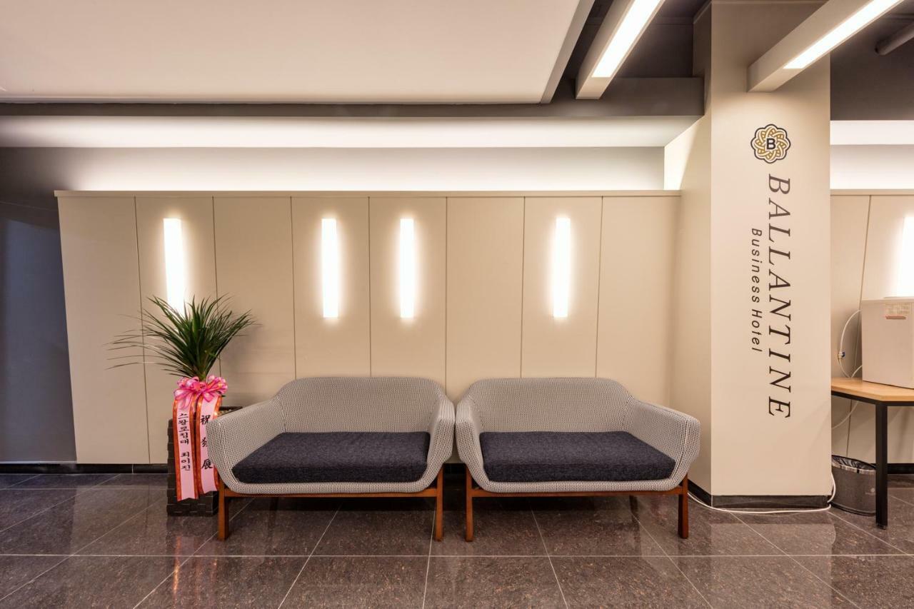 Ballantine Business Hotel Gwangju Metropolitan City Esterno foto