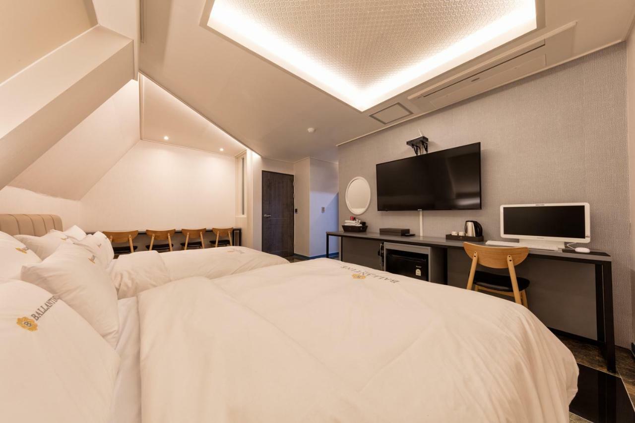 Ballantine Business Hotel Gwangju Metropolitan City Esterno foto