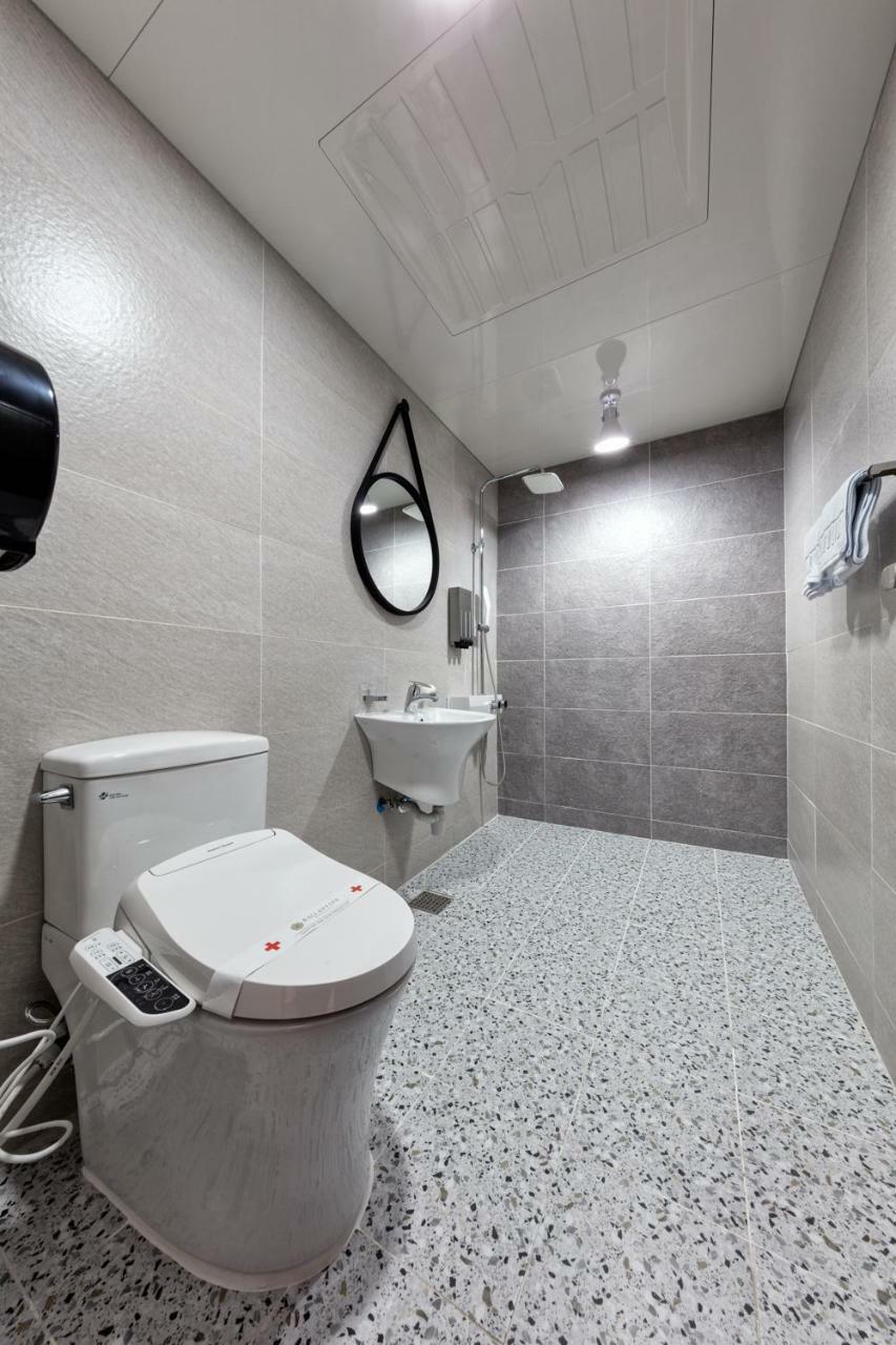 Ballantine Business Hotel Gwangju Metropolitan City Esterno foto