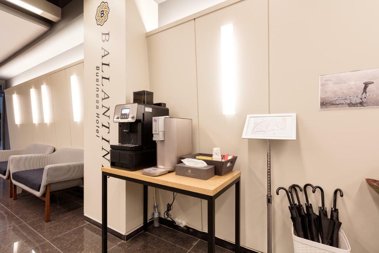Ballantine Business Hotel Gwangju Metropolitan City Esterno foto