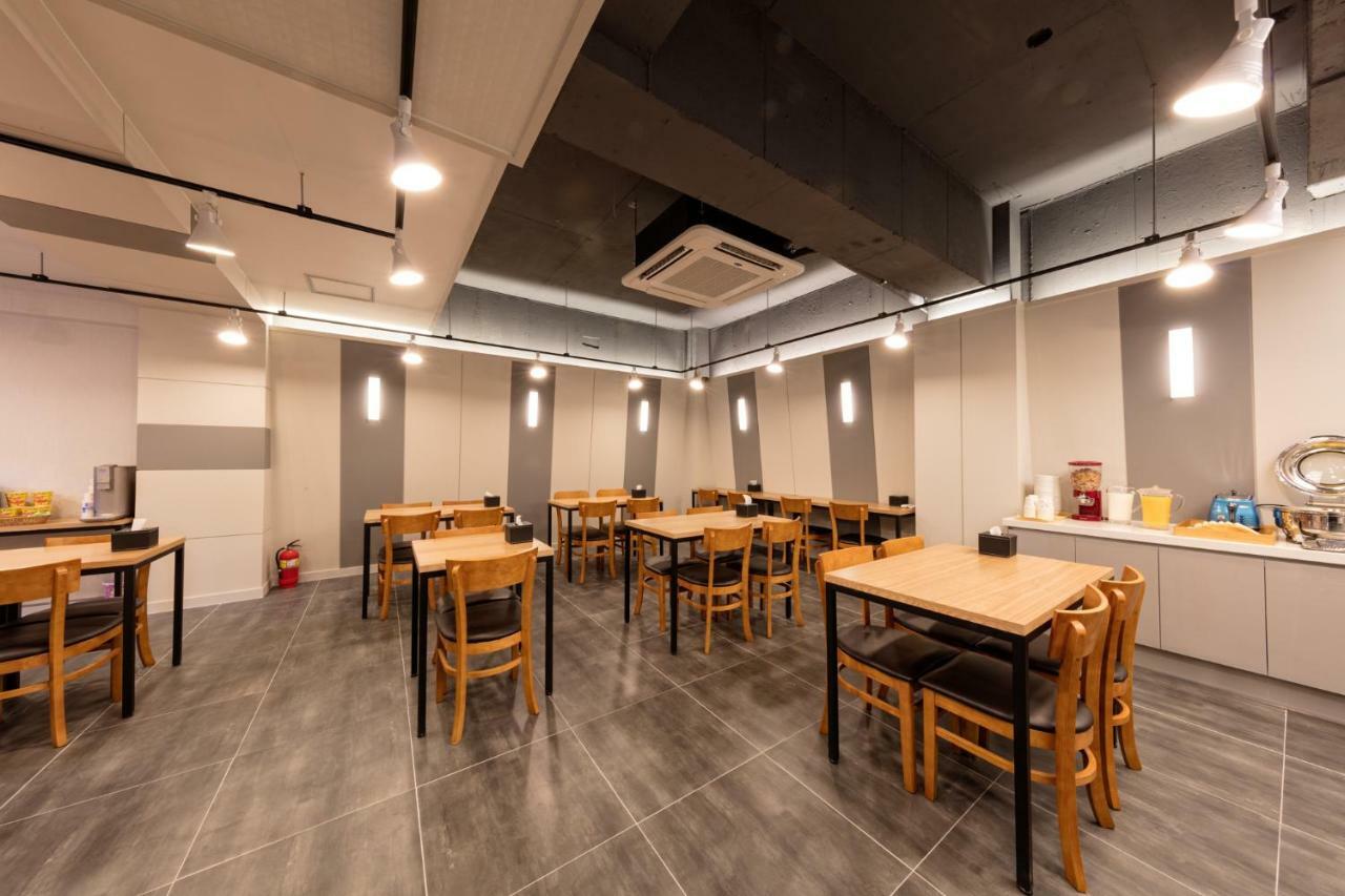 Ballantine Business Hotel Gwangju Metropolitan City Esterno foto