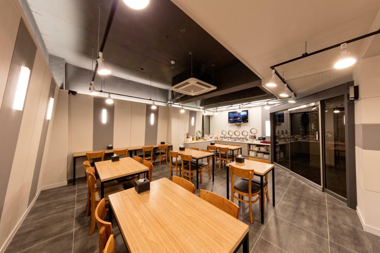 Ballantine Business Hotel Gwangju Metropolitan City Esterno foto